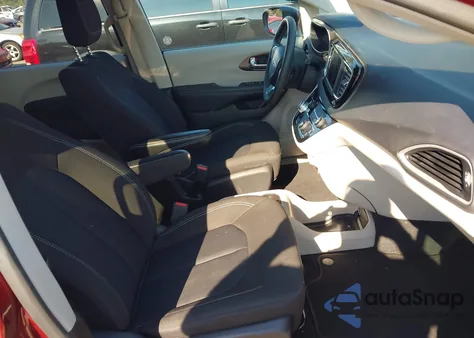 2023 Chrysler Voyager Lx из США, поврежденный, VIN 2C4RC1CG5PR596008